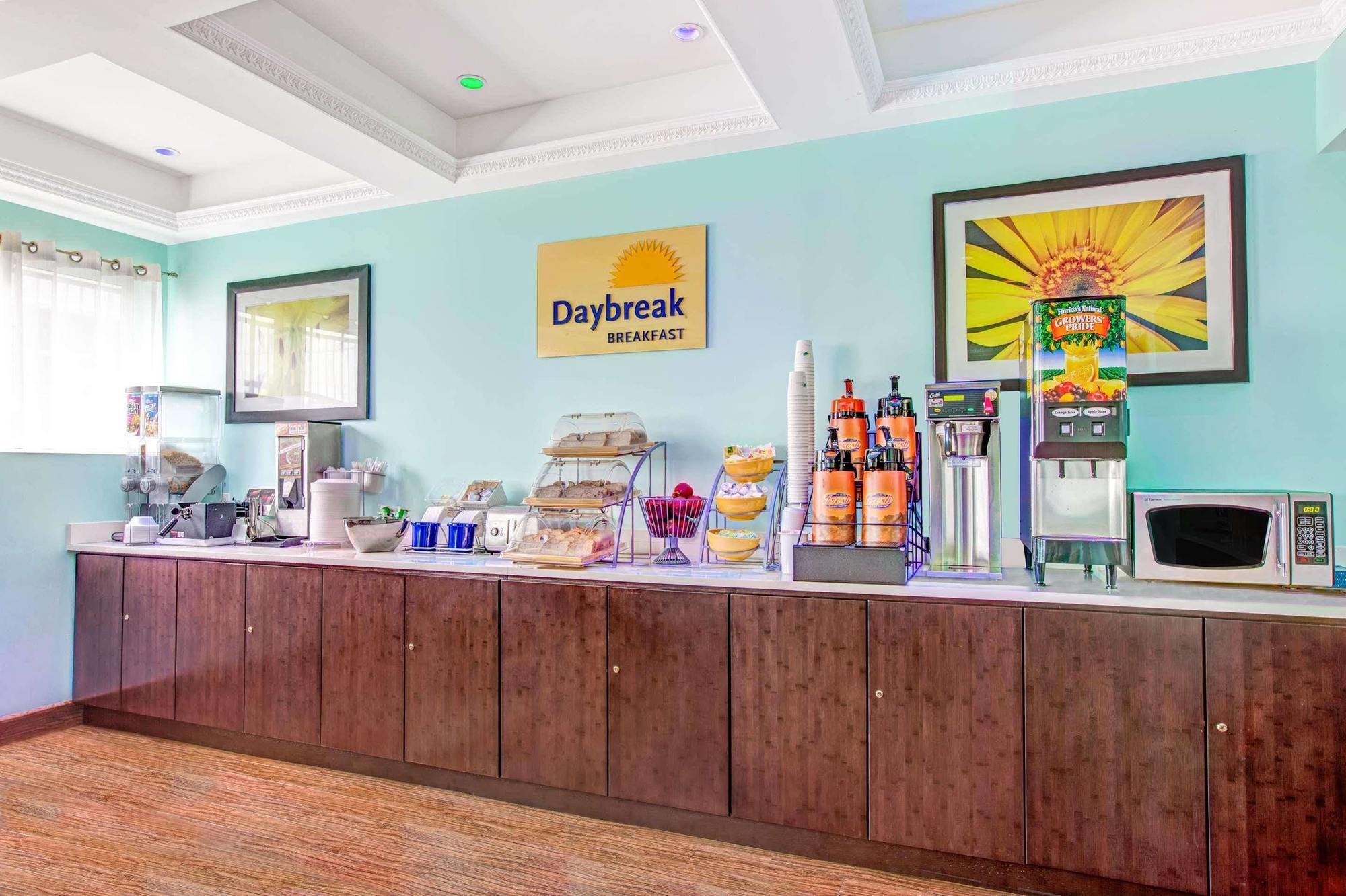 Days Inn & Suites By Wyndham Ozone Park/Jfk Airport New York Eksteriør bilde